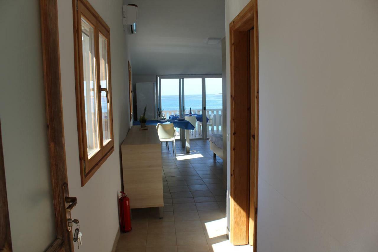 Apartments Andrea ヴェラ・ルカ エクステリア 写真
